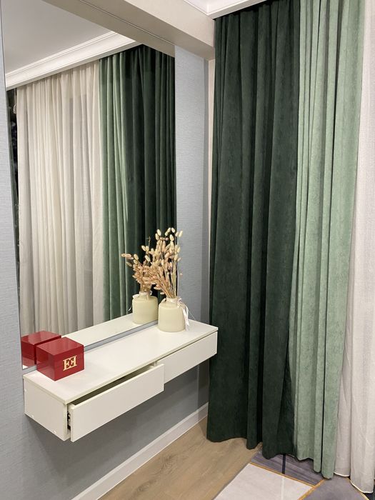 Туалетный косметический столик тумба под телевизор тумба в прихожую