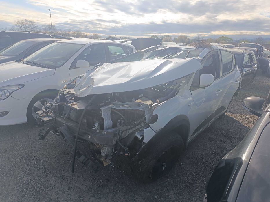 Начасти! Dacia Sandero 1.0i TCe