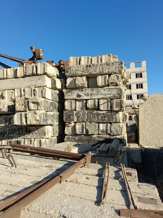 Продам фундаментные блоки 40/40