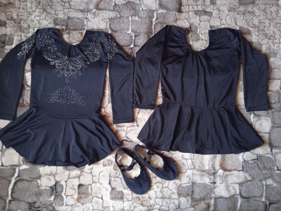 Продаются купальники на возраст от 3-6 лет