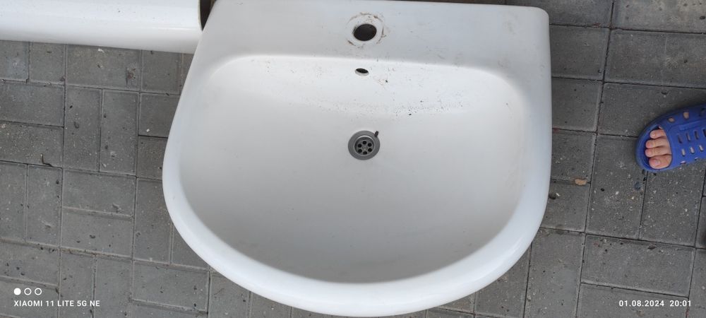 Раковина в ванную комнату