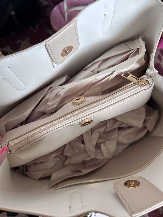 Дамска чанта с комплект портмоне