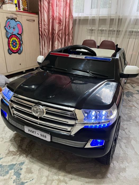 Продам детскую машину