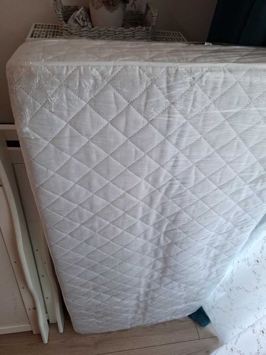 Patut din lemn pentru copii