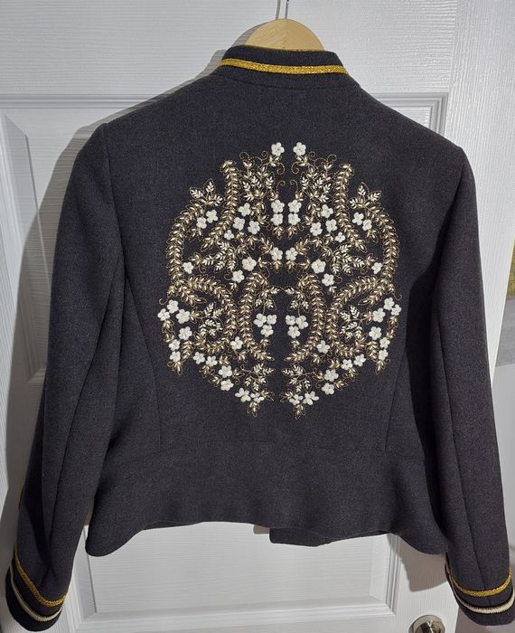 Екстравагантно зимно сако