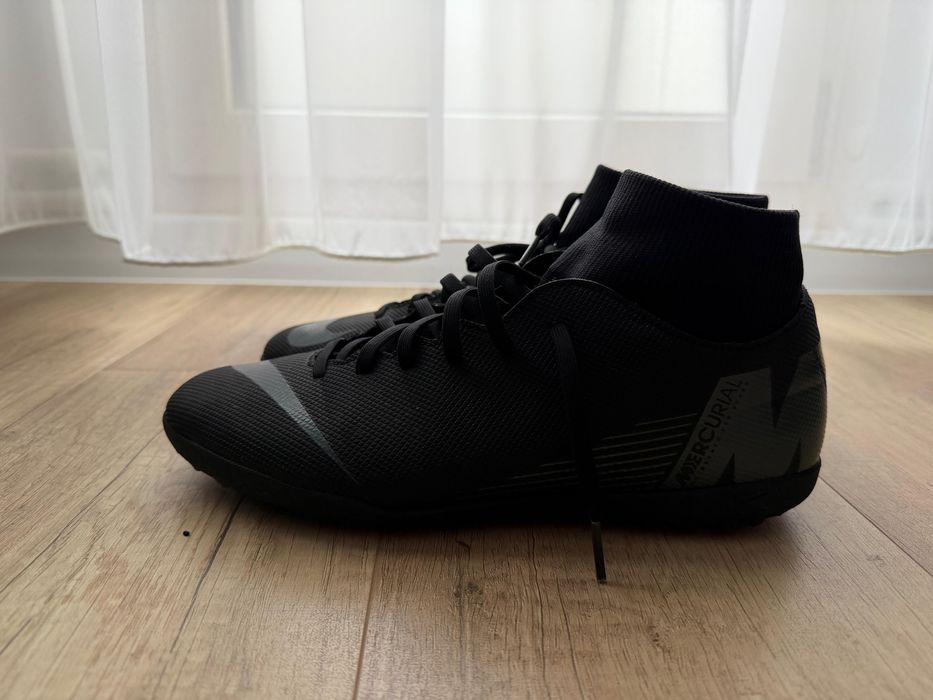 Vând Nike Mercurial Superfly turf