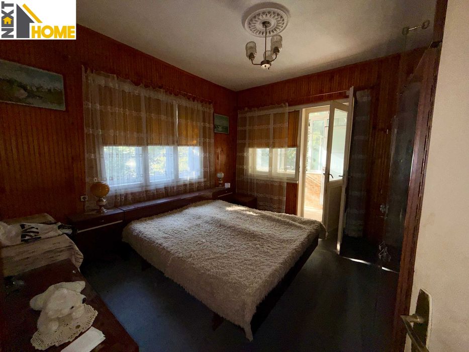 Продава се Етаж от къща в Асеновград - 100 кв.м за 1300 €/кв.м - Снимка #1