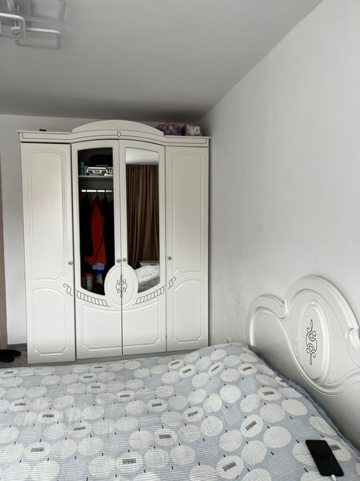 Продам спальный гарнитур