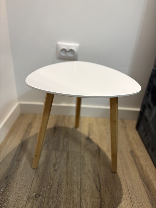 Masute bambus impecabile