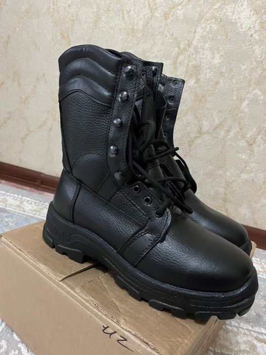 2 шт берцы сатылады