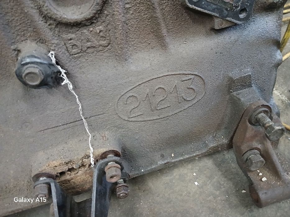 Продам двигатель нива инжектор