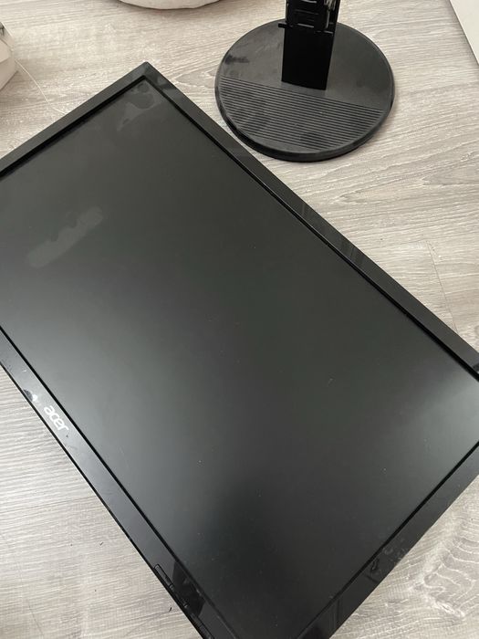 Монитор acer продам срочно!