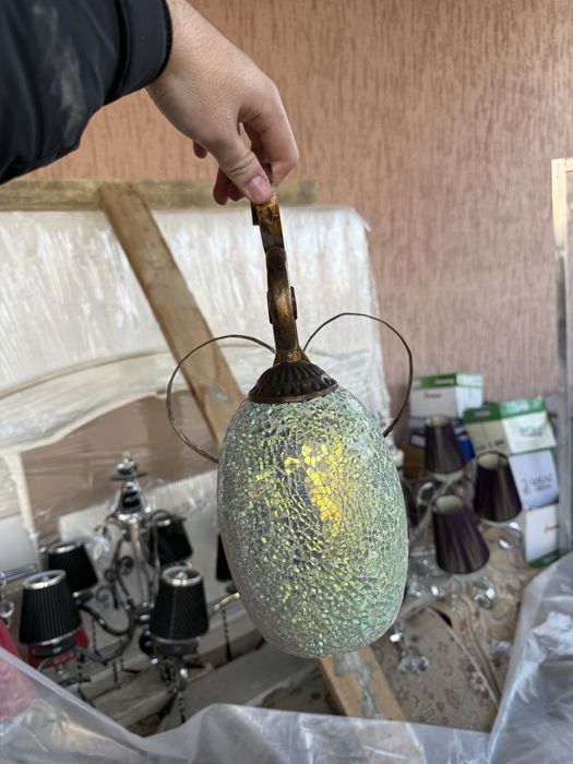 Люстры навесные, настенные