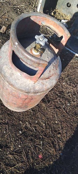 Продам газ балон