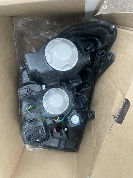 Фара левая на Vesta