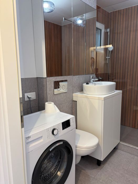 Închiriez apartament 2 camere, zona Gemenii, 42 mp, decomandat, modern și luminos