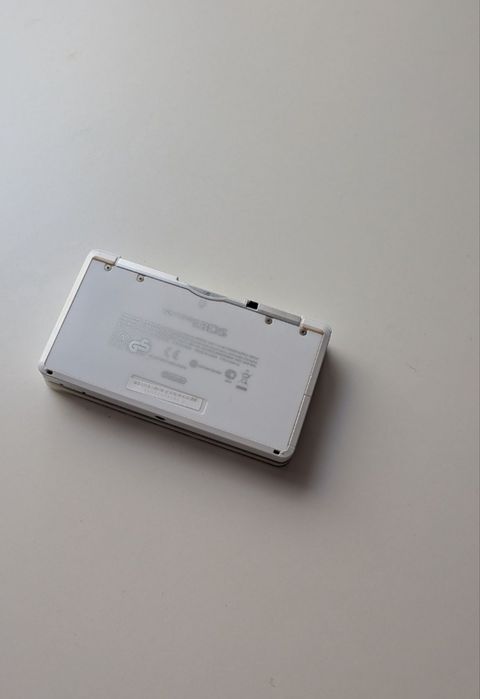 Nintendo 3ds 64 gb