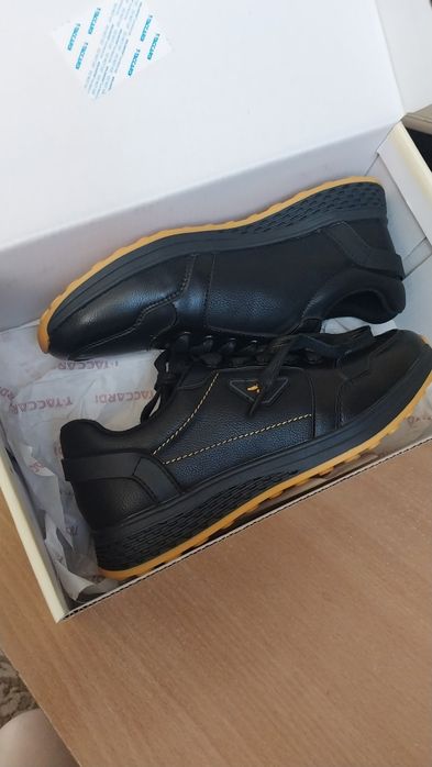 Полуботинки. Обувь.