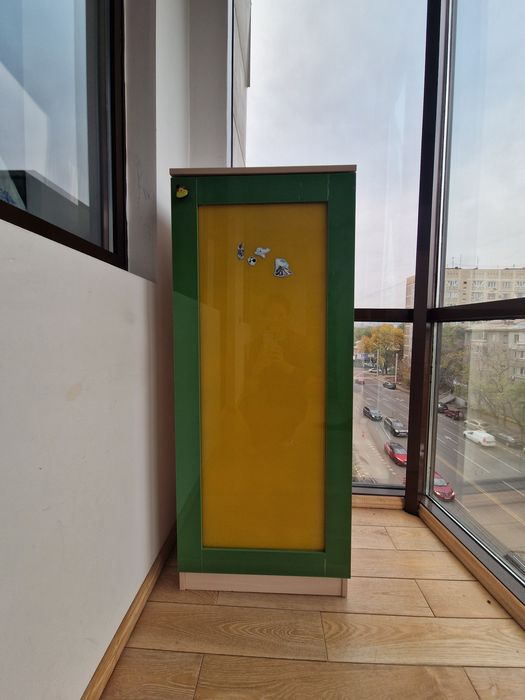 Продам детский рабочий стол
