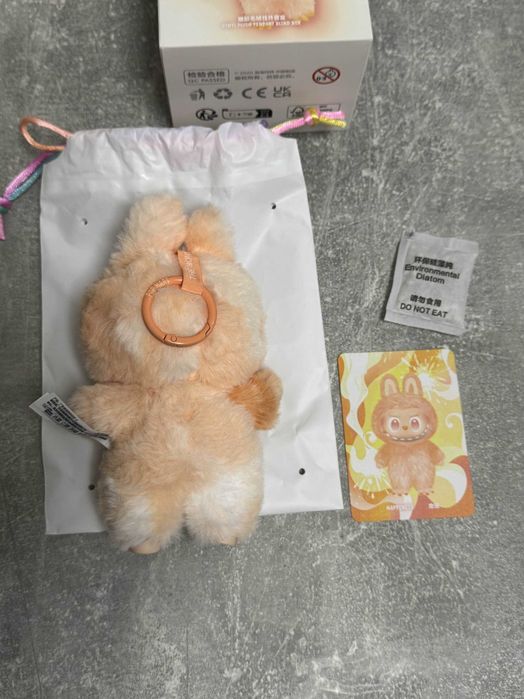 Labubu POP MART The Monsters Big Into Energy (Лабубу)