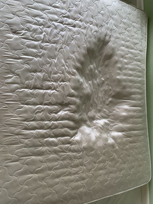 Отдам даром матрас бу