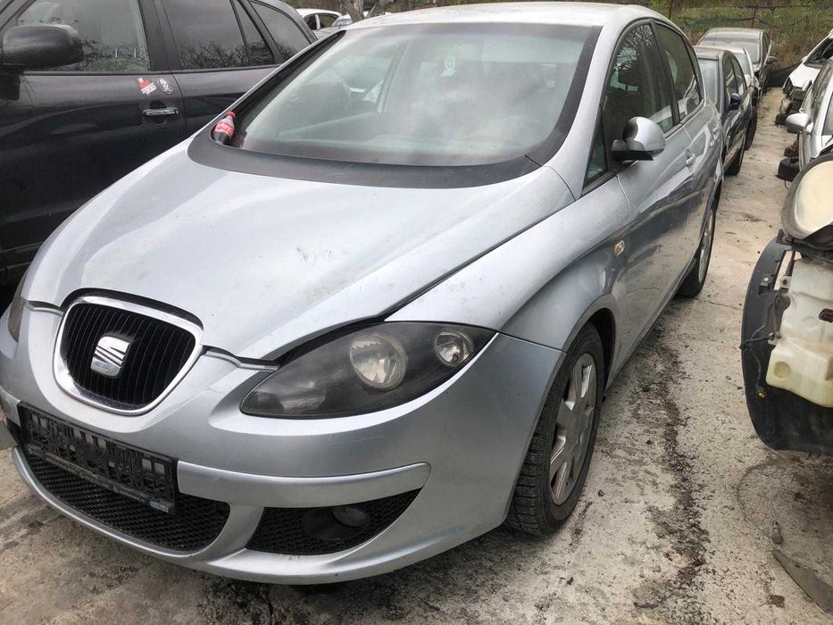 Dezmembram Seat Altea diesel/benzina 1.6 BSE/1.9 BKC