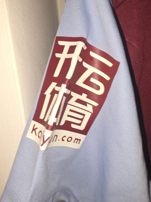 Tricou oficial Aston Villa KAIYUN cu autografe 2