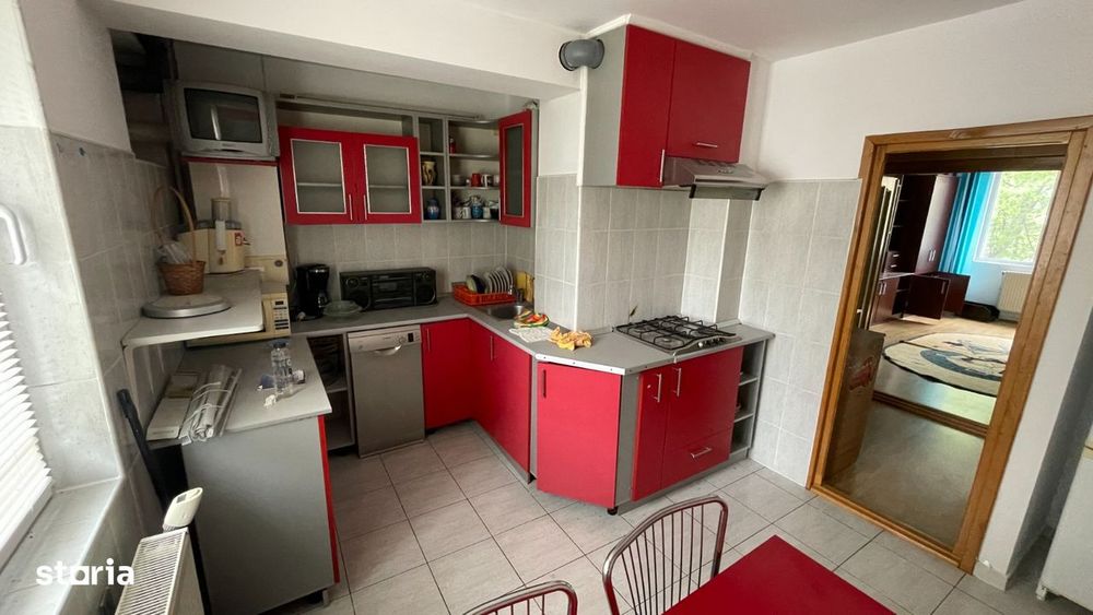 4 camere , etaj 3 ,C.A.Rosetti