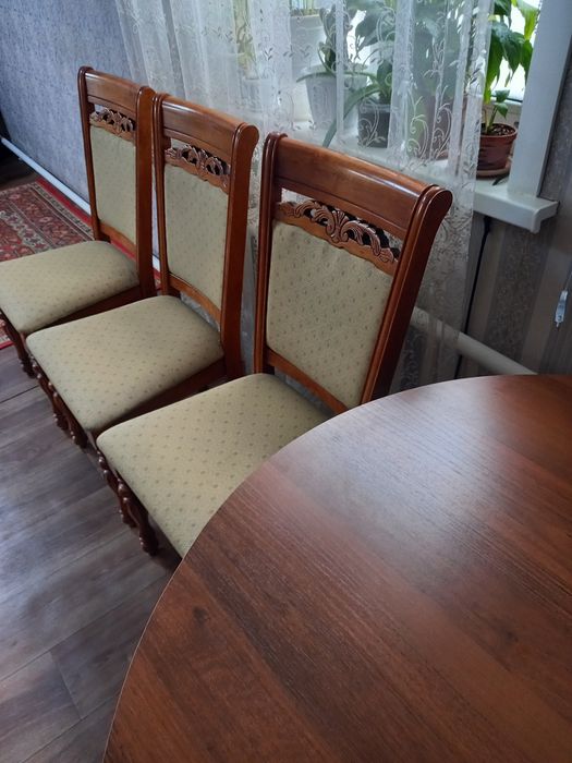 Продам стол стулья Малайзия