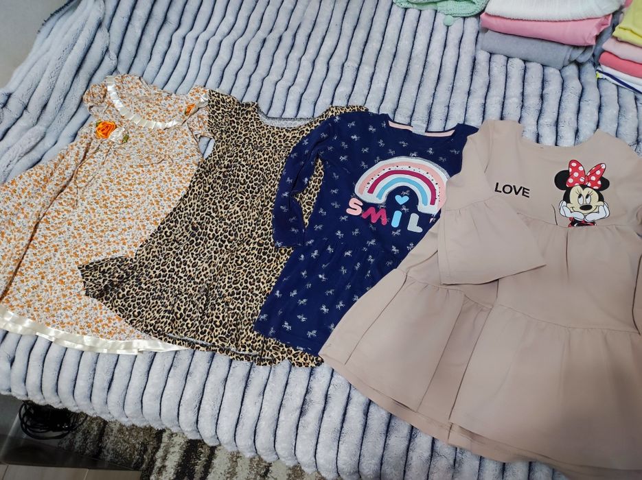 Продаю вещи пакетом на девочку (116-122)