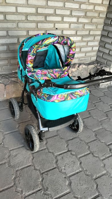 Детская зимняя коляска .