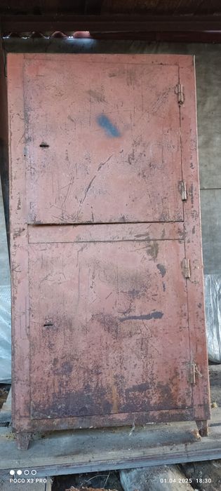 Продам сейф в хорошем состоянии