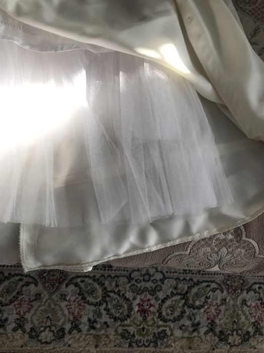 Платье нарядное.