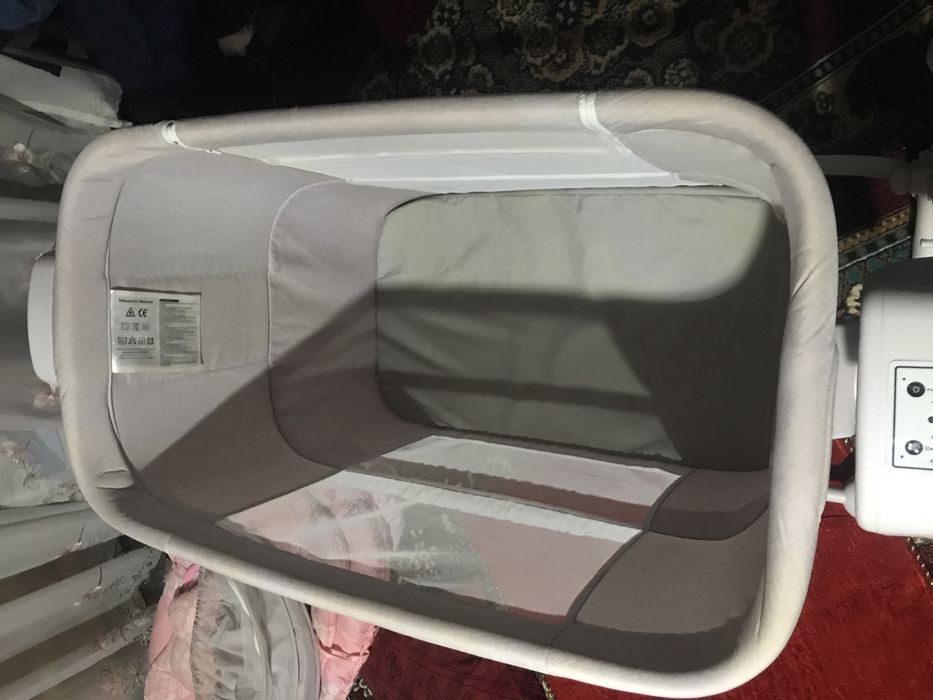 Iyulka, elektronning beshik,bolalar manej krovat.