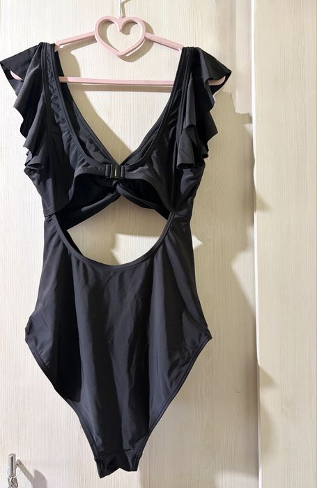Costum de baie