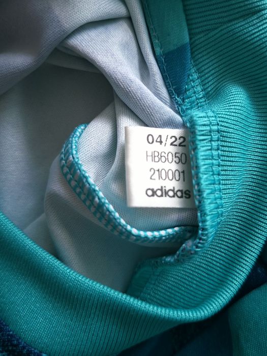 Adidas Jventus-Ориг.тениска Нова!