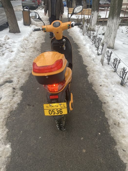 Scuter electric de vanzare