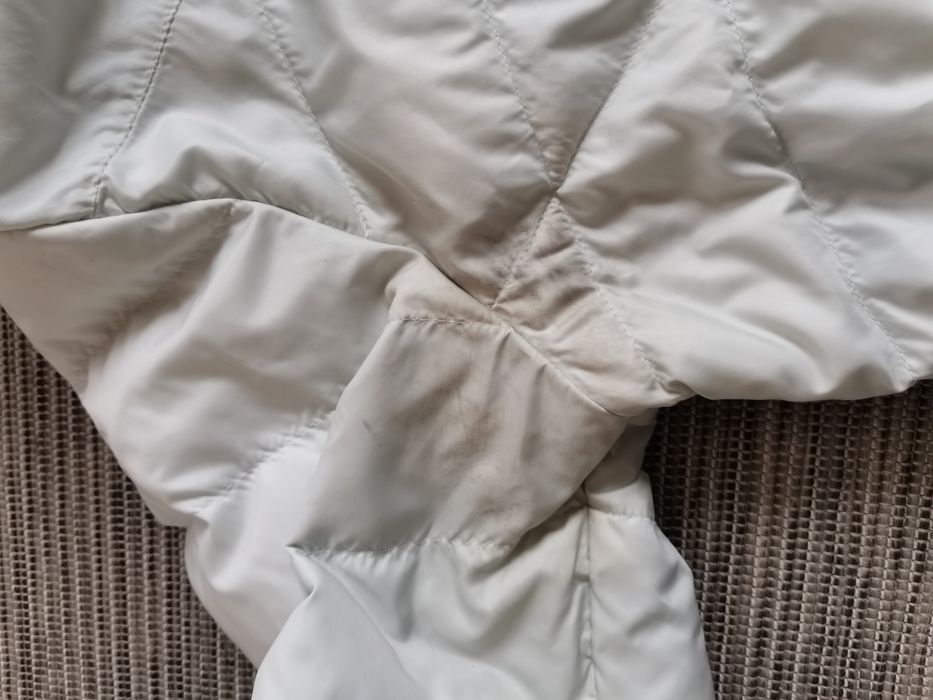 Geaca dama puf Nike.