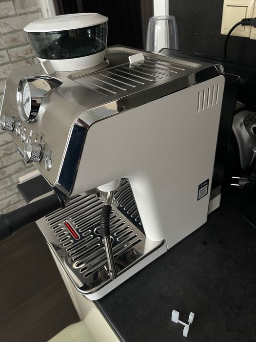Кафемашина Delonghi La specialista Arte
