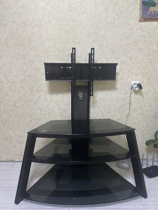 Продам полку для телевизора