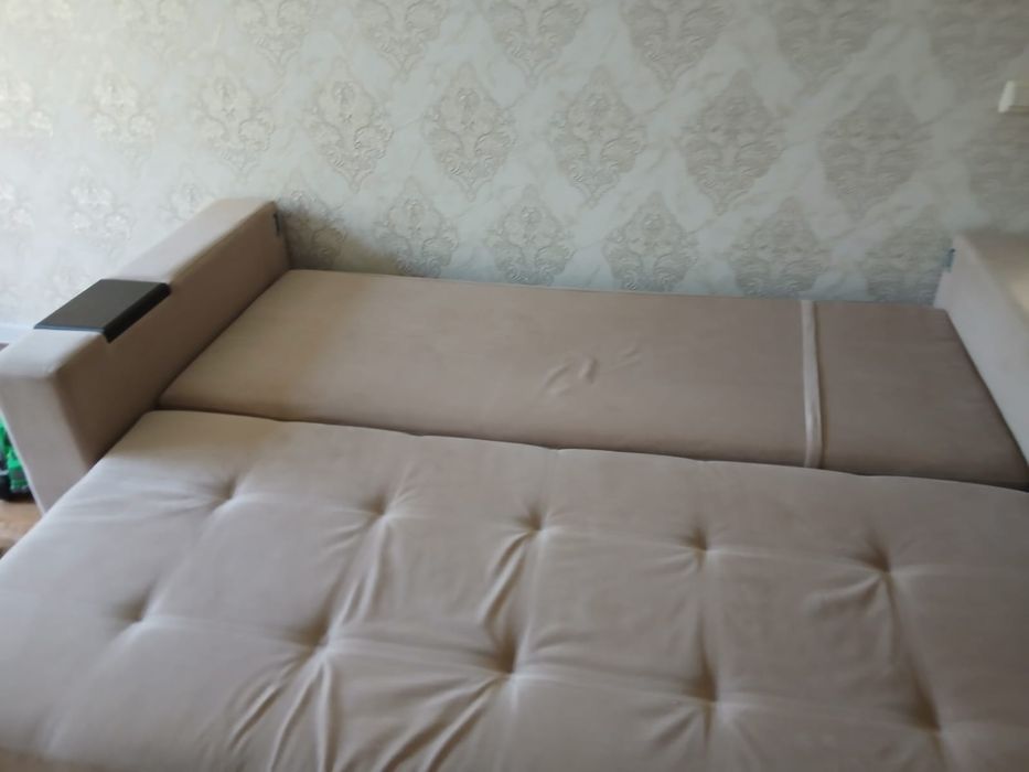 Продам диван новый