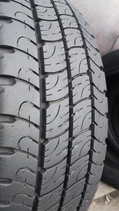 2бр. бусови гуми 195/60/16C, GoodYear Cargo Marathon 
dot22
8.2m