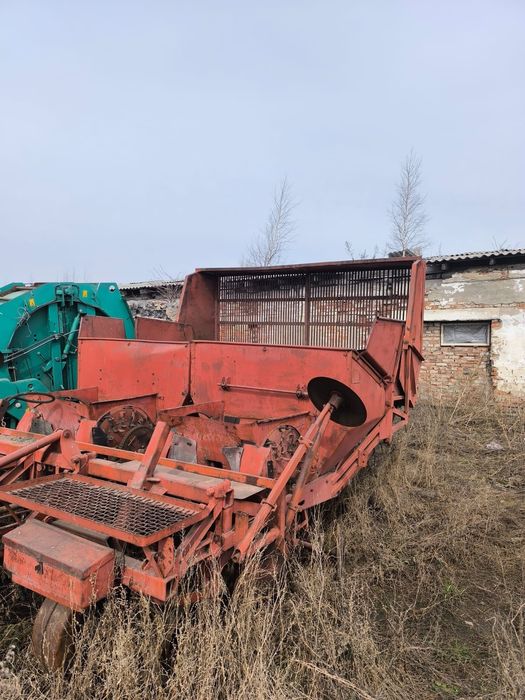 Продам прицепную картофелесажалку
