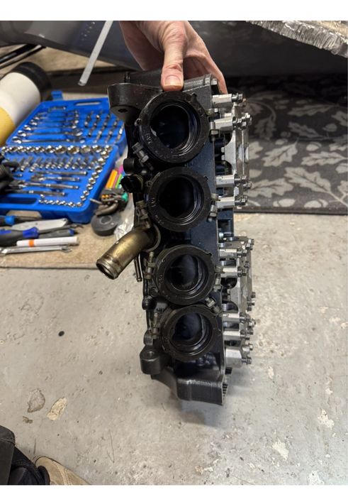 Глава за Yamaha R1 YZF-R1