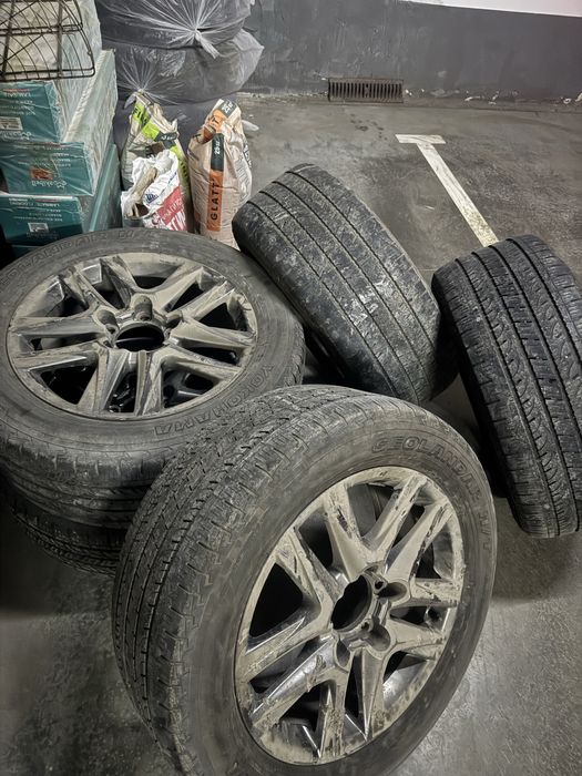 Продам резину с дисками ланд крузер 200