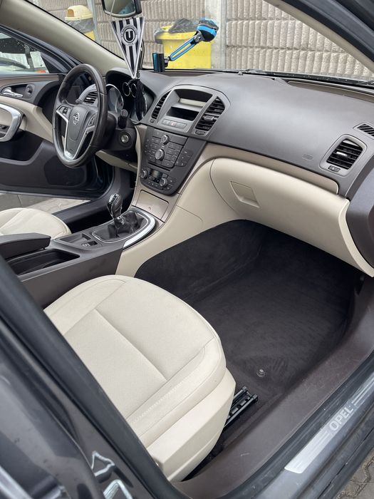 Opel insignia 2.0d