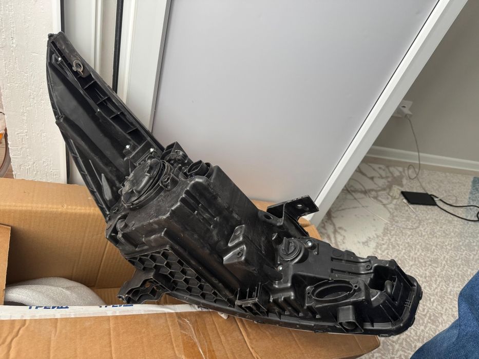 Продам фару акцент