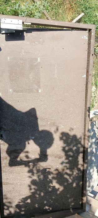 Срочно продаю Металлическая дверь
