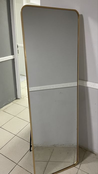 Зеркало почти новый