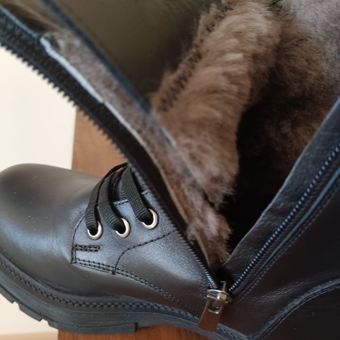 Продам ботинки зимние